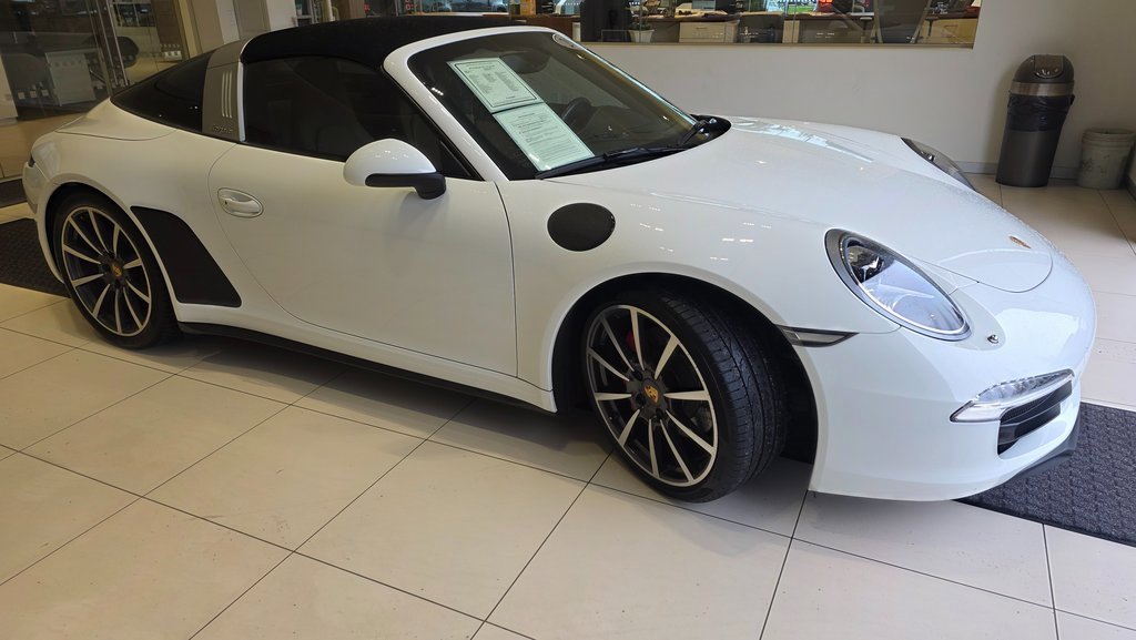 Used 2014 Porsche 911 Targa 4S image 7