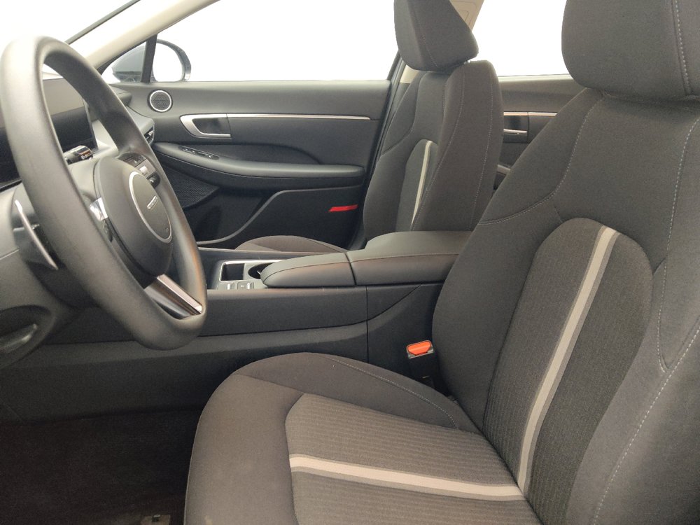 Used 2025 Hyundai Sonata SEL FWD image 17