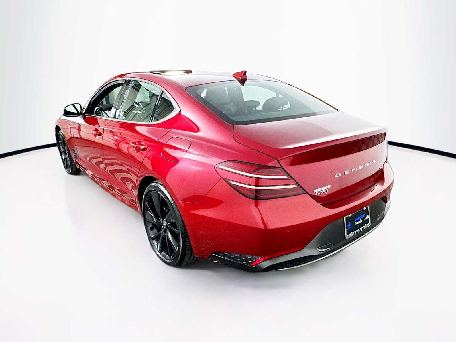 Used 2023 Genesis G70 2.0T w/ Sport Prestige Package AWD/4WD image 5