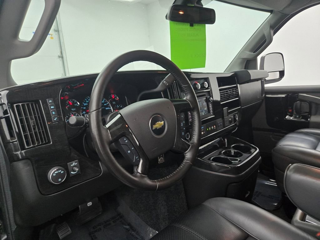 Used 2019 Chevrolet Express 2500 w/ Enhanced Convenience Package image 17