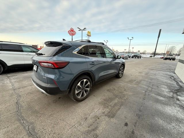 Used 2023 Ford Escape Platinum image 6