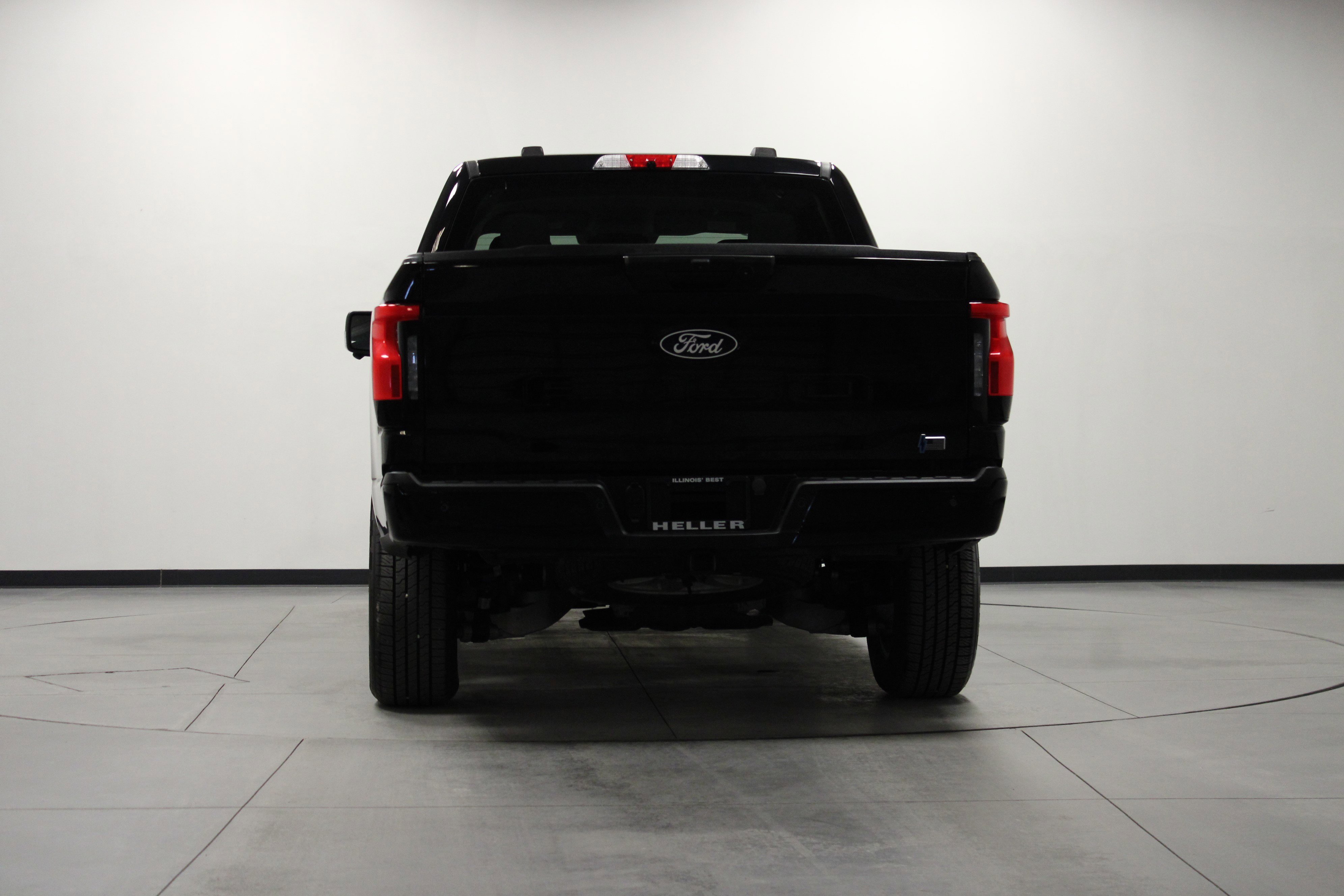 Used 2024 Ford F150 Lightning XLT image 5