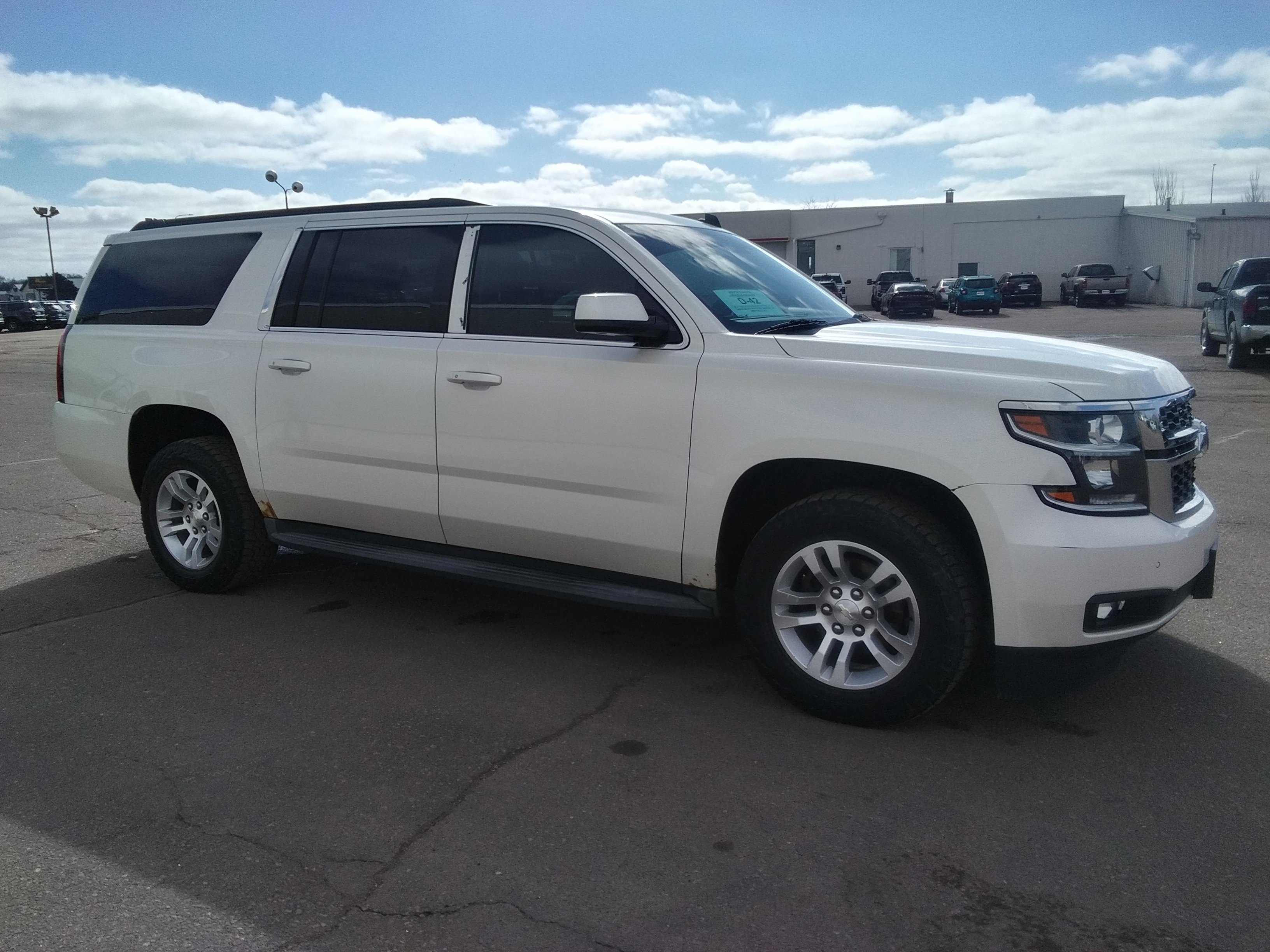 Used 2015 Chevrolet Suburban LT AWD/4WD image 4