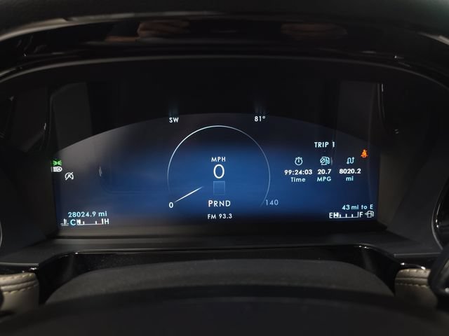 Certified 2023 Lincoln Corsair AWD w/ Equipment Group 101A image 16