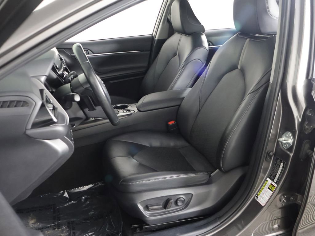 Used 2023 Toyota Camry XSE FWD image 25