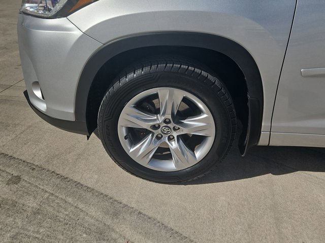 Used 2018 Toyota Highlander Limited w/ Protection Package #3 image 26