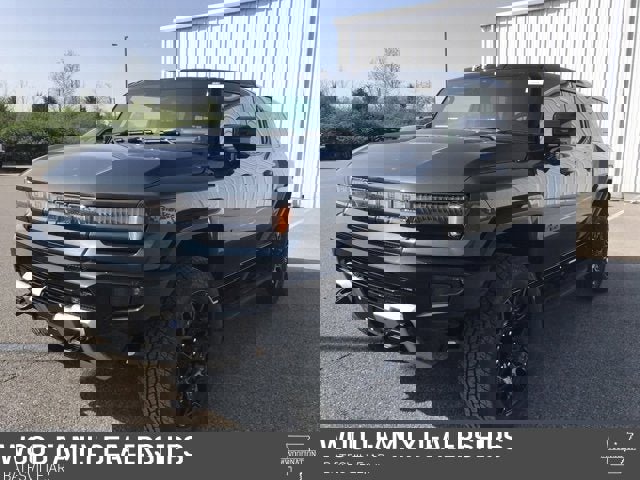 New 2025 GMC Hummer EV 3X w/ LPO, Dark Essentials Package