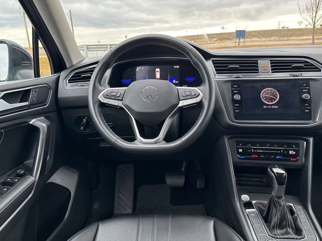Used 2022 Volkswagen Tiguan SE image 13