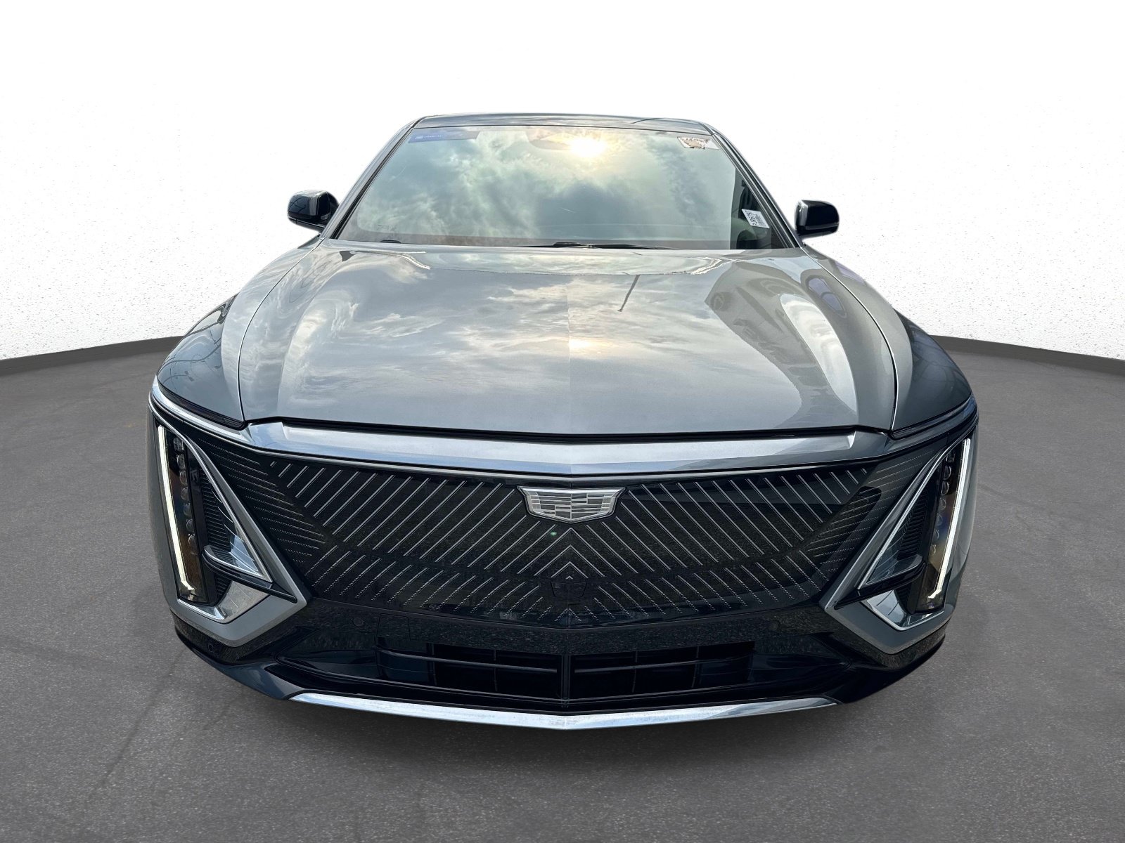 Used 2024 Cadillac Lyriq Tech w/ LPO, Floor Liner Package RWD image 8
