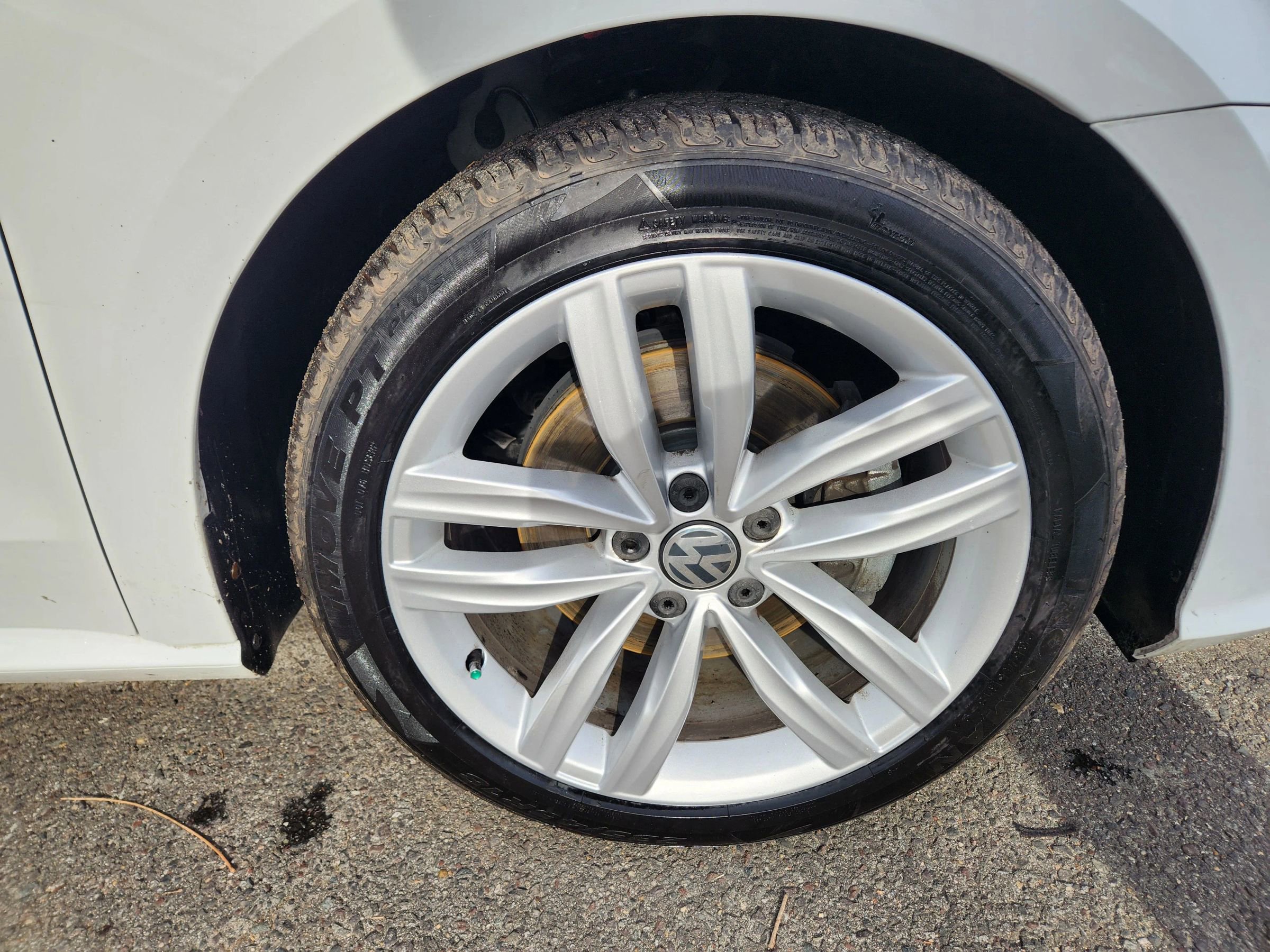 Used 2018 Volkswagen Passat 2.0T SE image 6