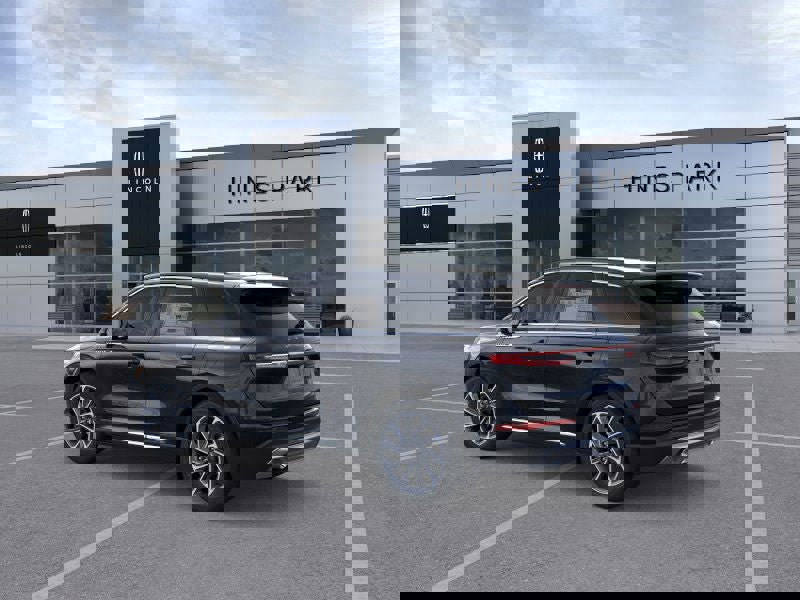 New 2026 Lincoln Corsair Premiere image 4