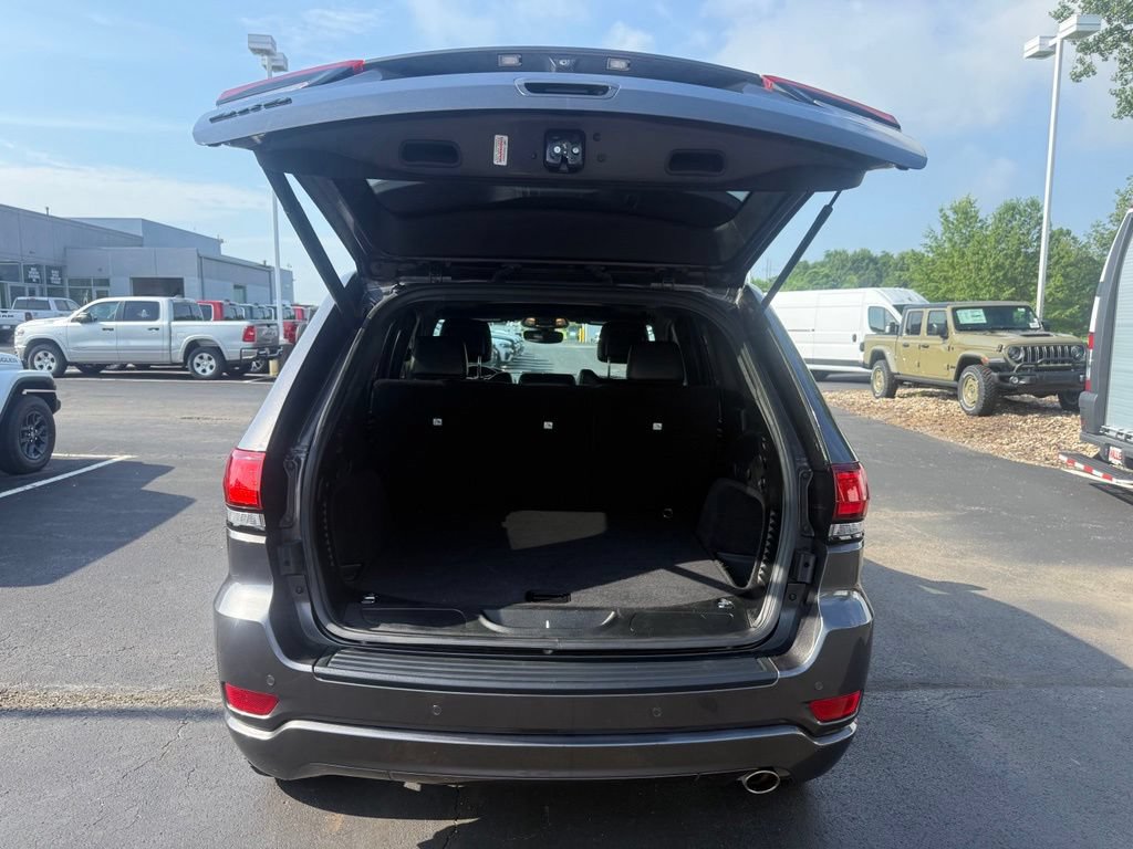 Used 2018 Jeep Grand Cherokee Altitude AWD/4WD image 40
