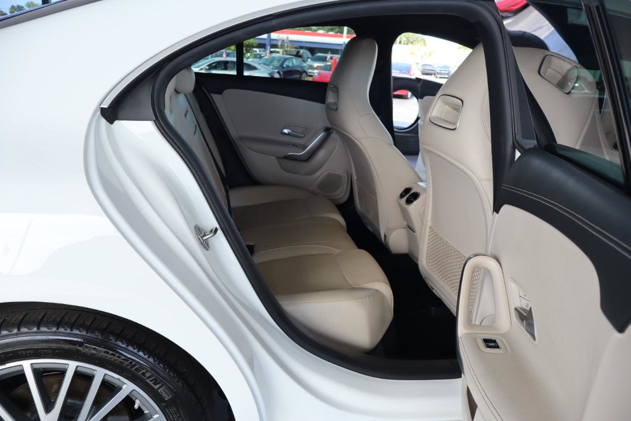 Used 2020 Mercedes-Benz CLA 250 image 35