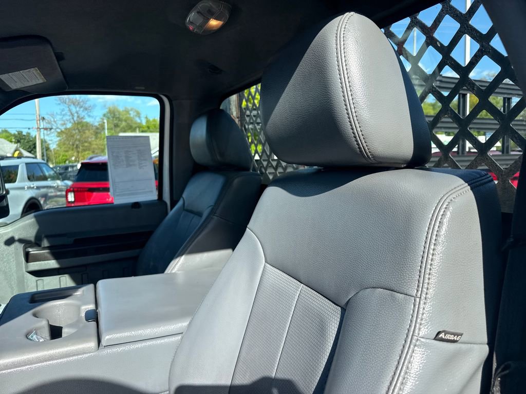 Used 2015 Ford F550 2WD Regular Cab Super Duty image 20