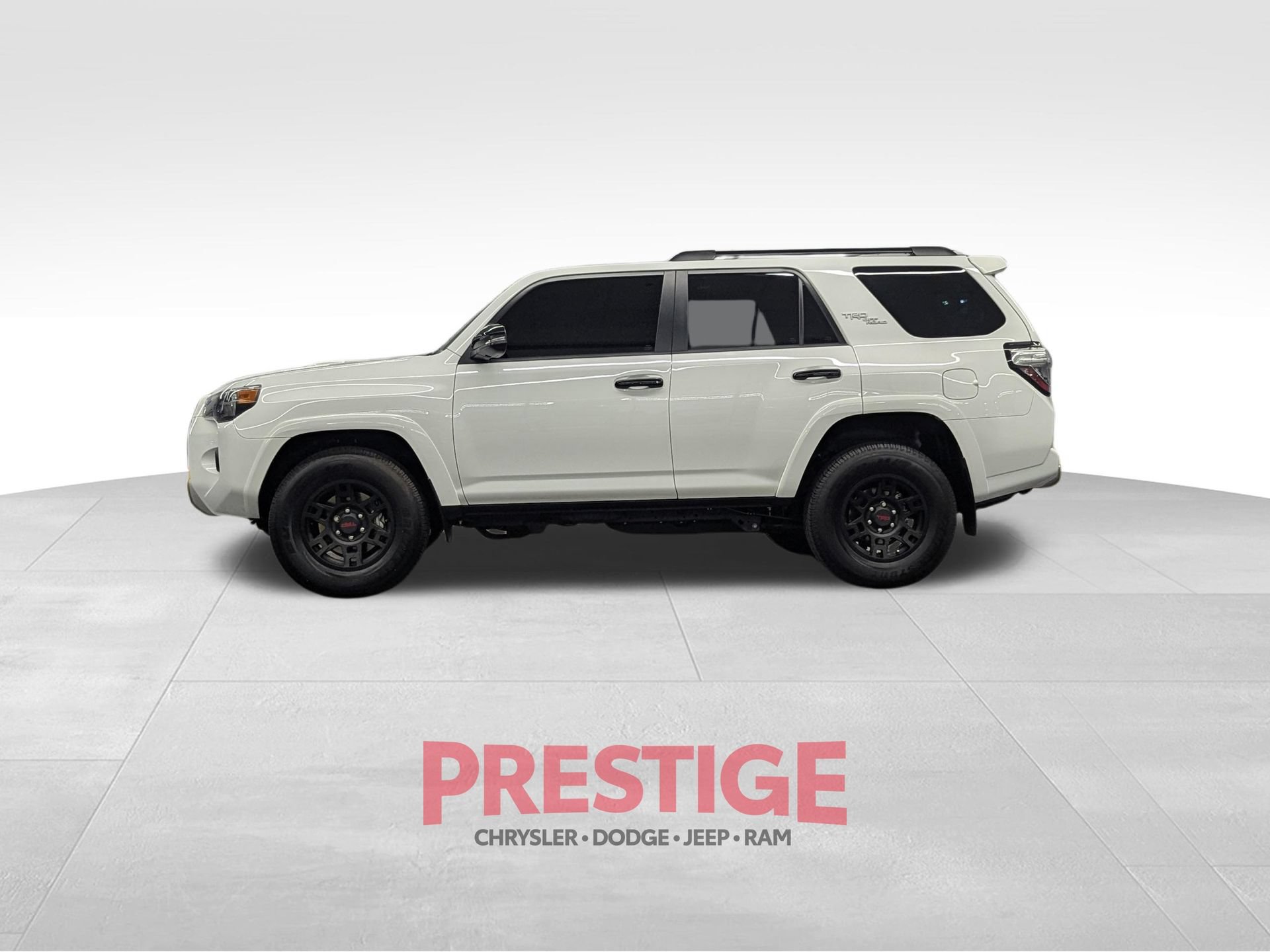 Used 2024 Toyota 4Runner TRD Off-Road Premium w/ Moonroof Package AWD/4WD image 11