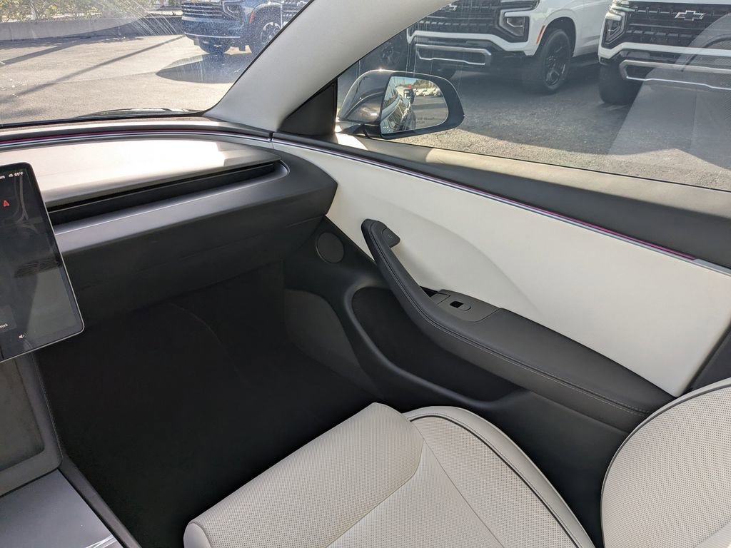 Used 2024 Tesla Model 3 Performance image 18