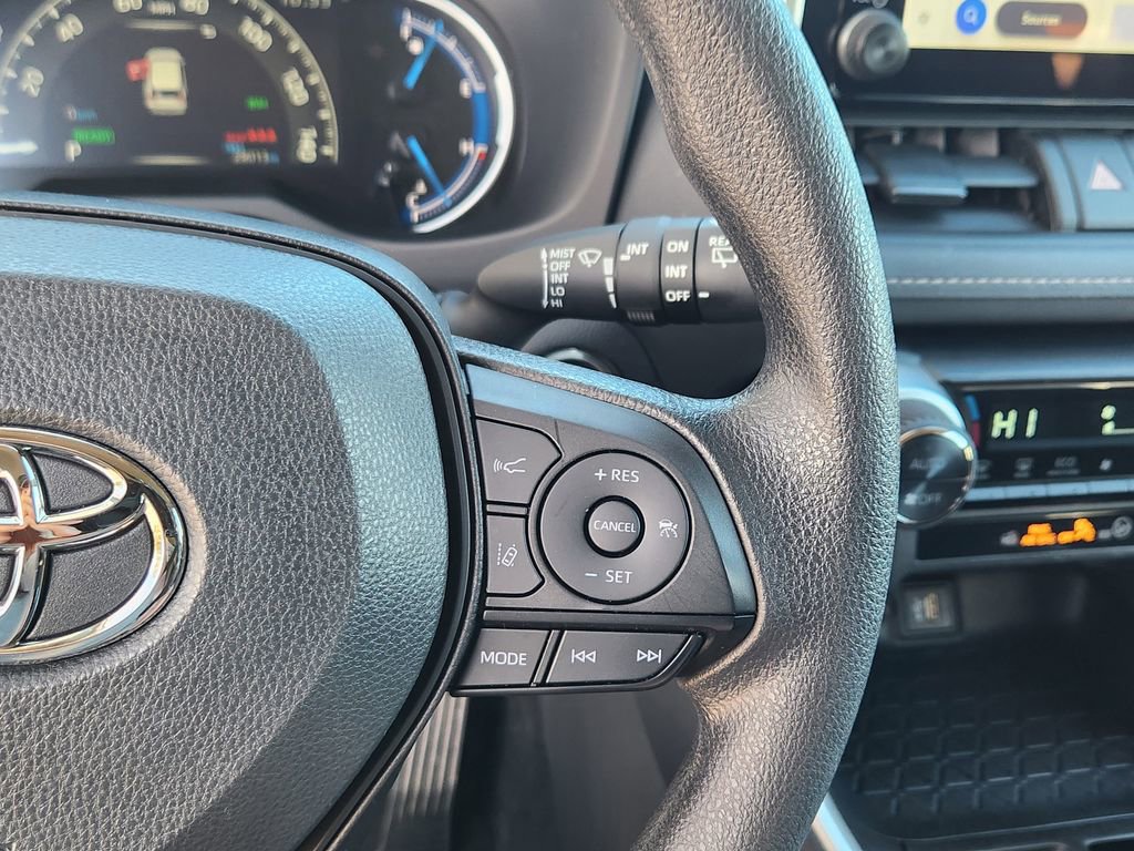 Used 2024 Toyota RAV4 XLE image 18