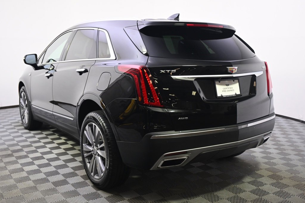Certified 2025 Cadillac XT5 Premium Luxury image 3