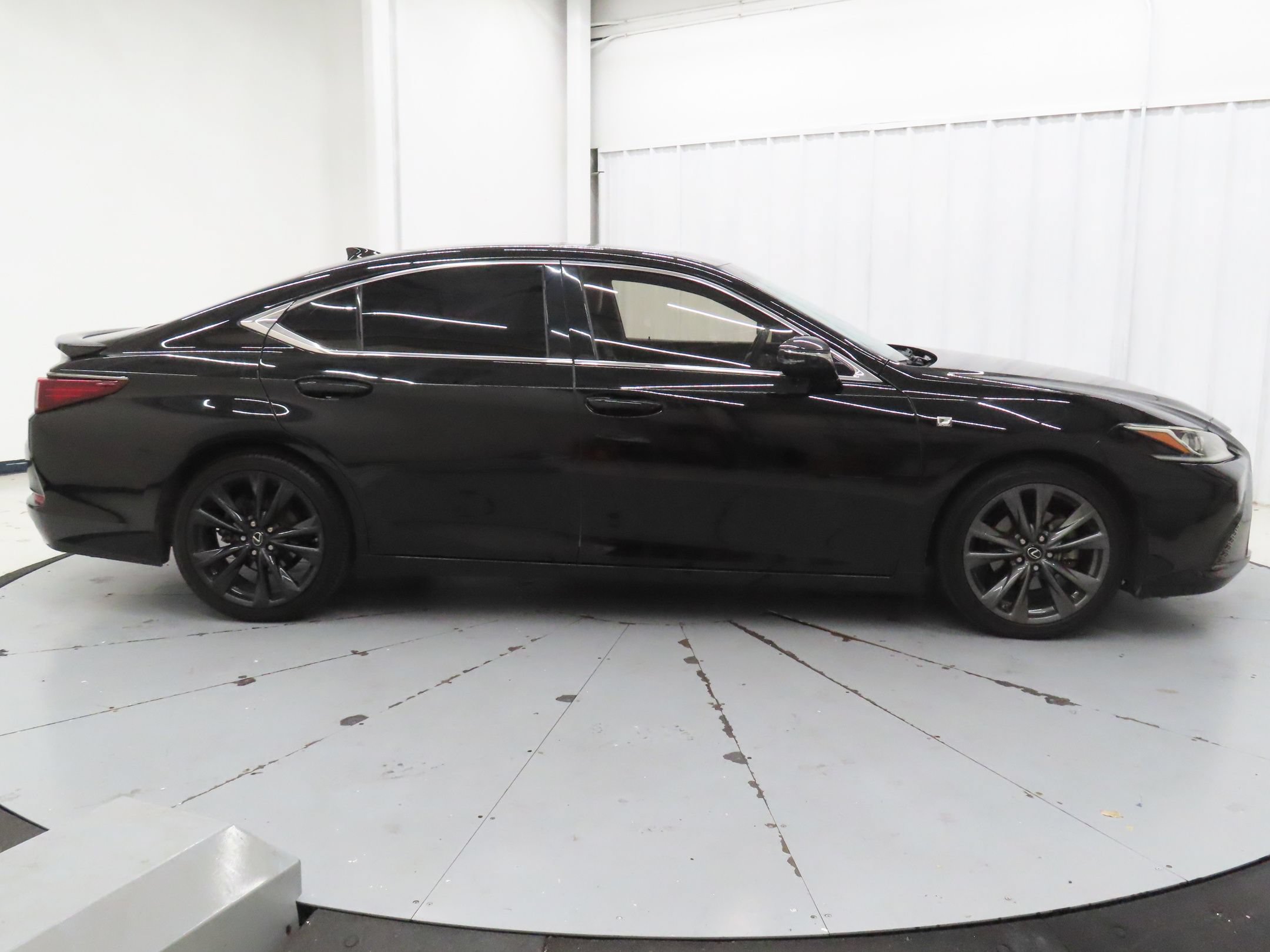Used 2019 Lexus ES 350 F Sport w/ Accessory Package 2 FWD image 2