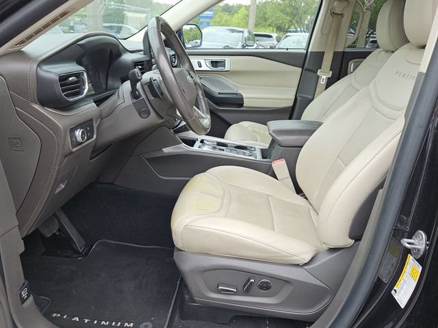 Used 2020 Ford Explorer Platinum w/ Premium Technology Package AWD/4WD image 3