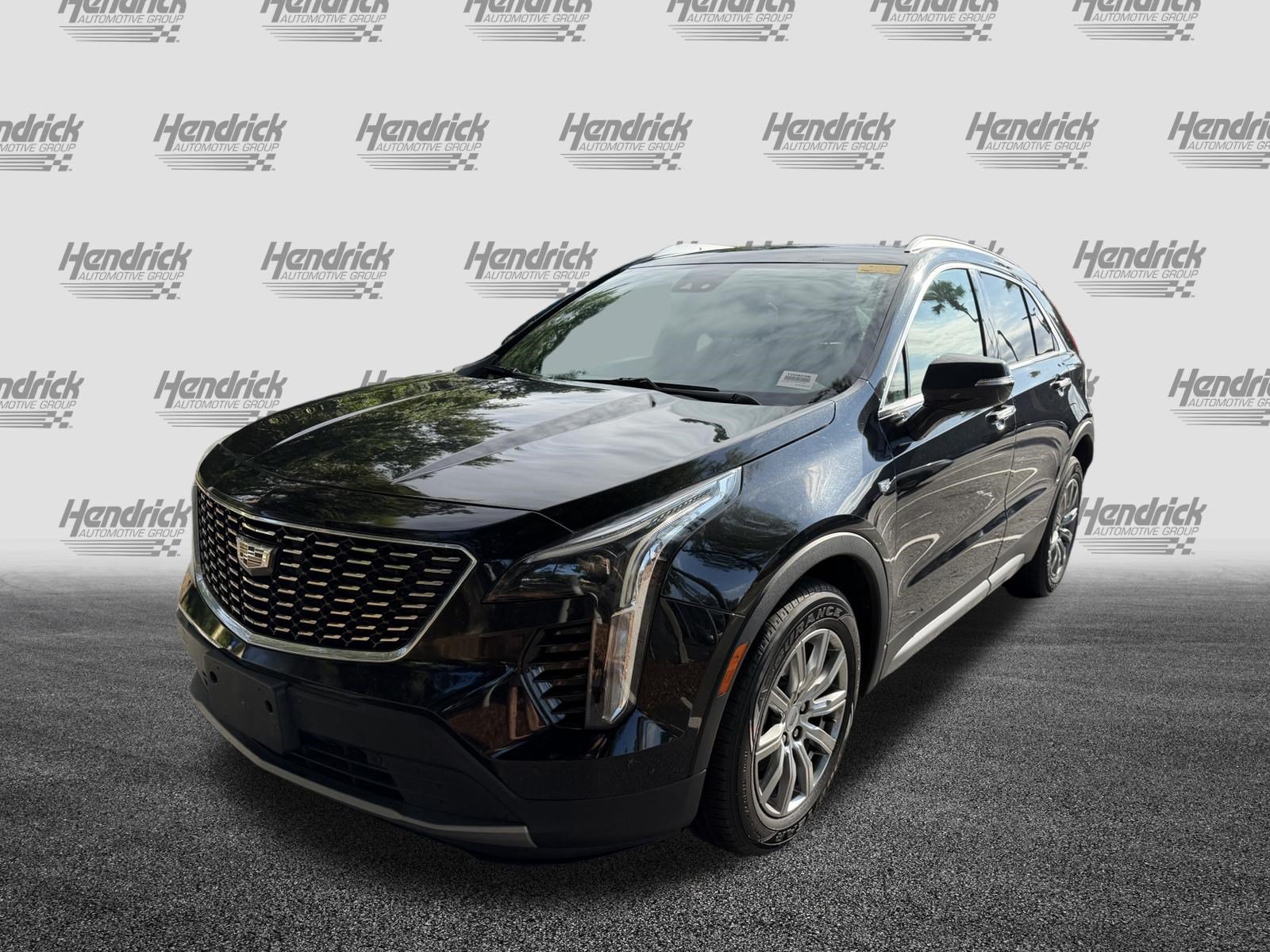 Used 2021 Cadillac XT4 Premium Luxury AWD/4WD image 5