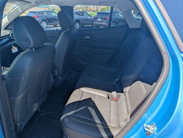 New 2026 Chevrolet Trax ACTIV w/ Sunroof Package image 9