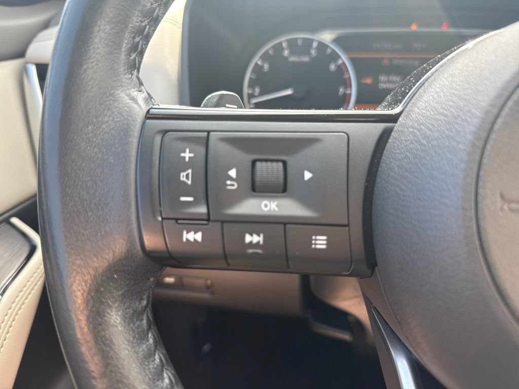 Used 2023 Nissan Rogue SL AWD/4WD image 15