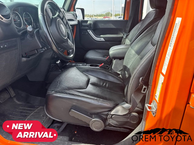 Used 2013 Jeep Wrangler Unlimited Rubicon w/ Connectivity Group AWD/4WD image 15