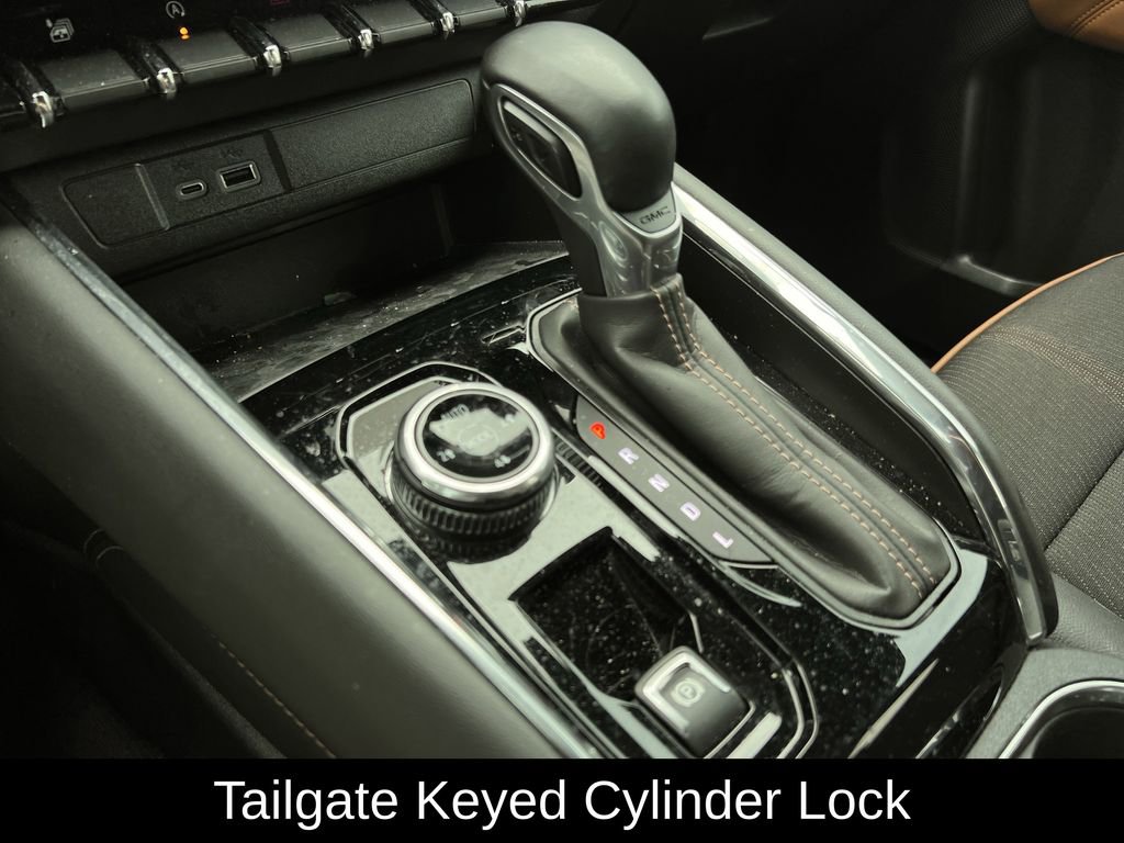 Used 2023 GMC Canyon AT4 image 22