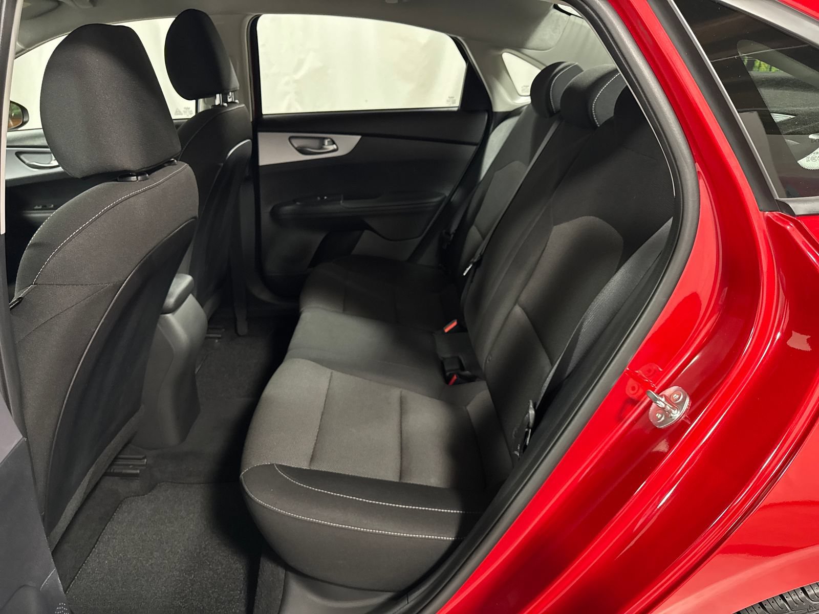 Used 2024 Kia Forte LXS FWD image 5