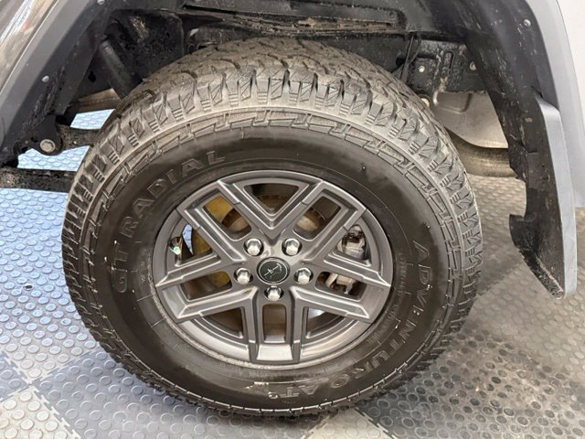 Certified 2024 Jeep Gladiator Sport AWD/4WD image 15