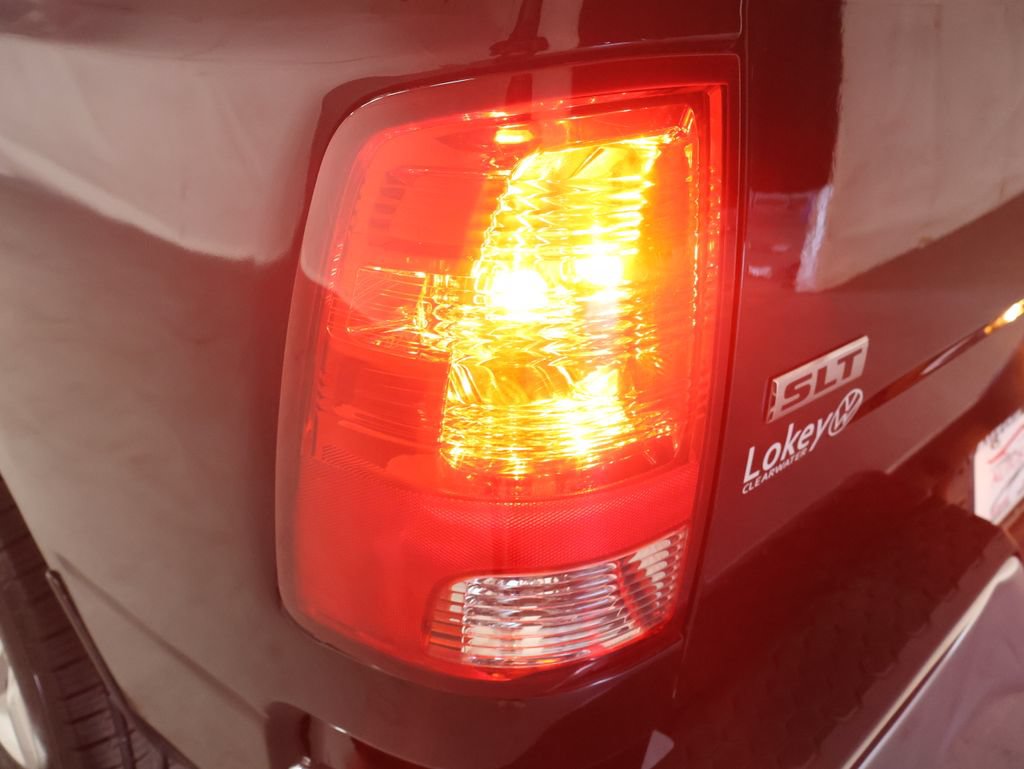 Used 2022 RAM 1500 Classic SLT AWD/4WD image 29