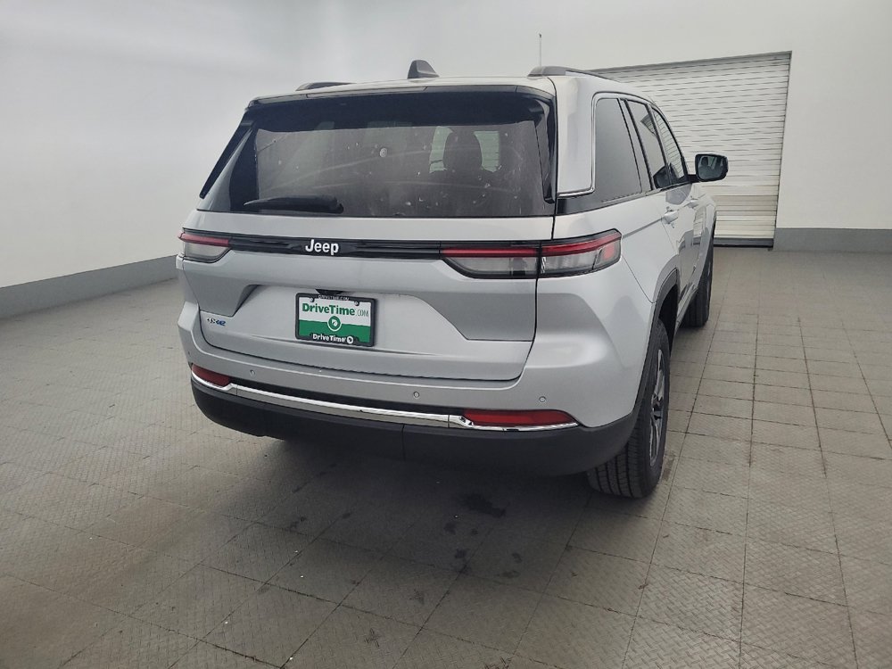 Used 2023 Jeep Grand Cherokee 4WD 4xe image 7
