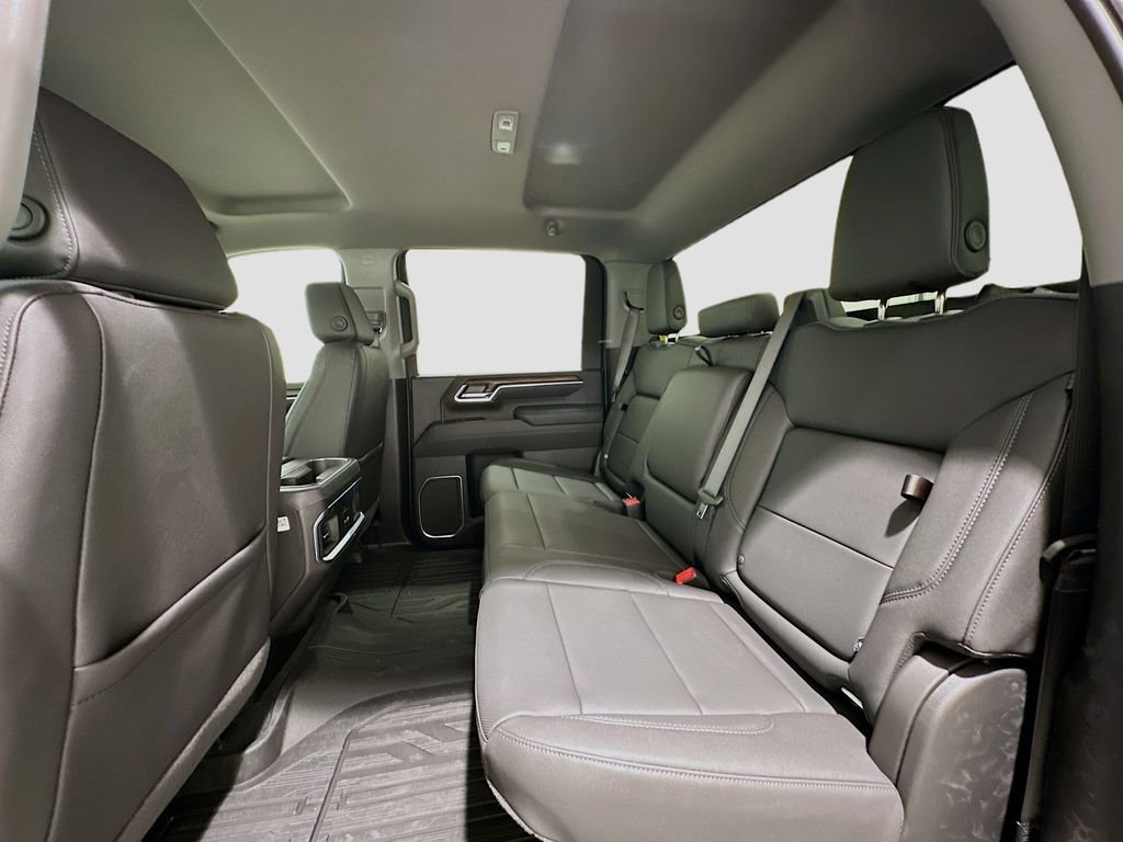 New 2026 GMC Sierra 3500 SLT w/ SLT Convenience Package image 25