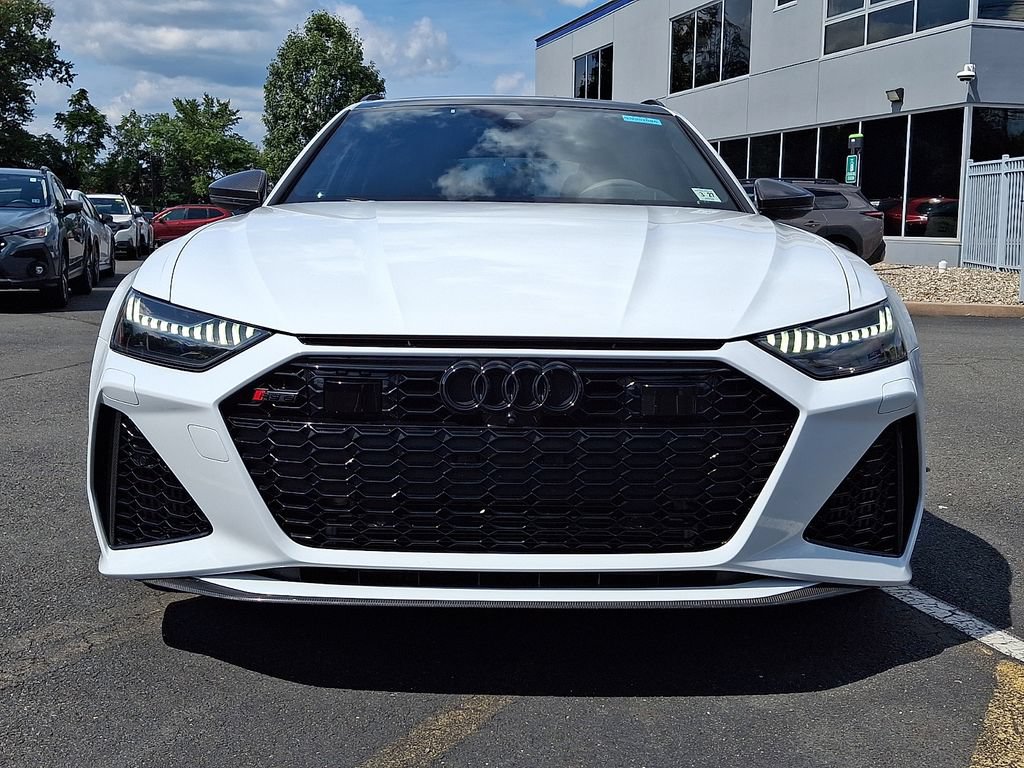 Used 2022 Audi RS 6 AWD/4WD image 2