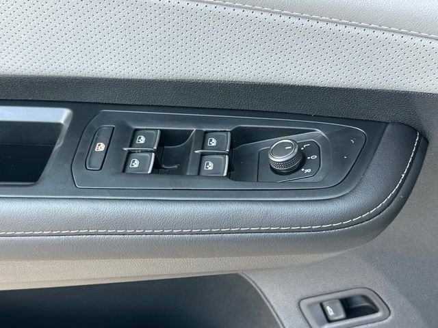 New 2026 Volkswagen Atlas Cross Sport SEL R-Line AWD/4WD image 18