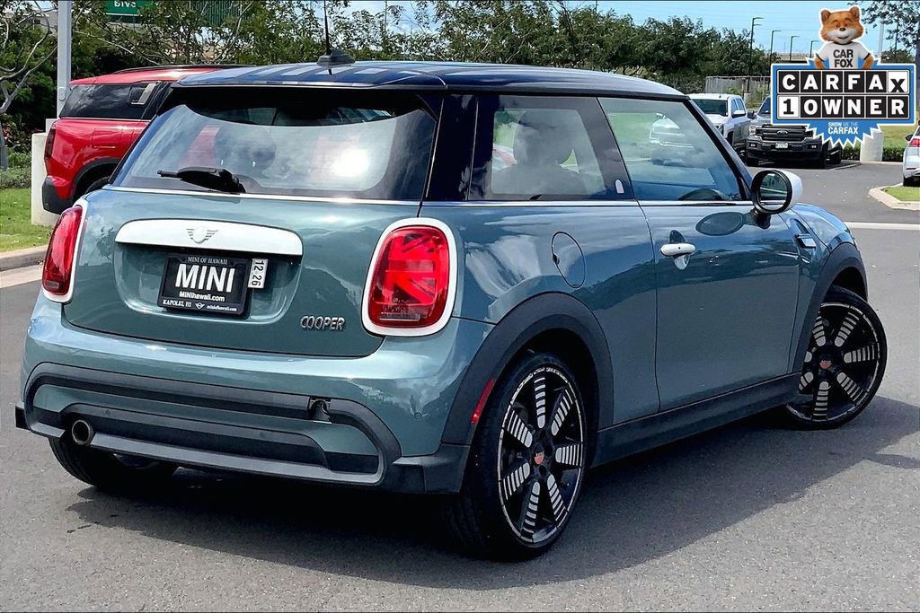 Certified 2023 MINI Cooper 2-Door Hardtop w/ Multitone Edition image 11