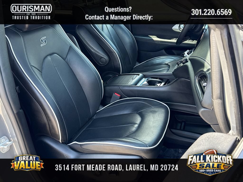 Used 2025 Chrysler Pacifica Limited FWD image 13