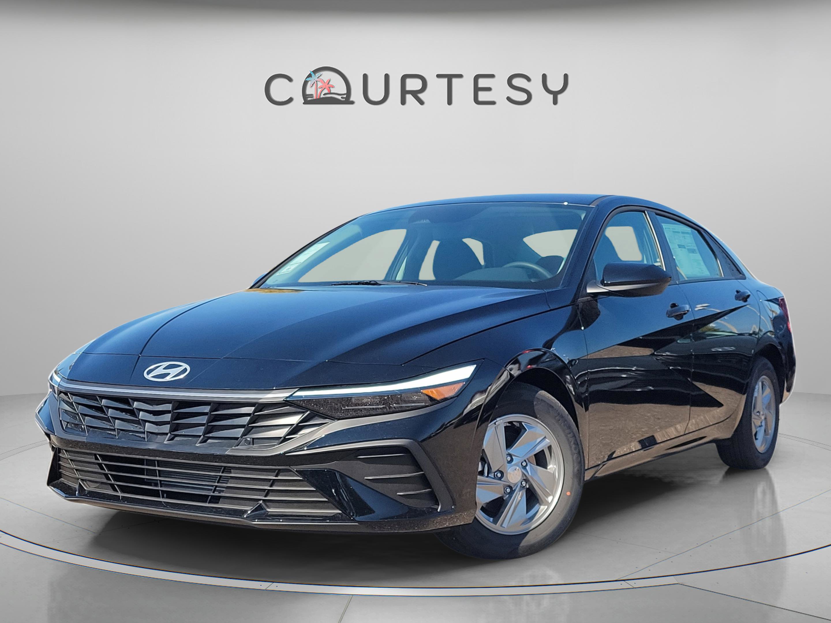 New 2026 Hyundai Elantra SE image 1