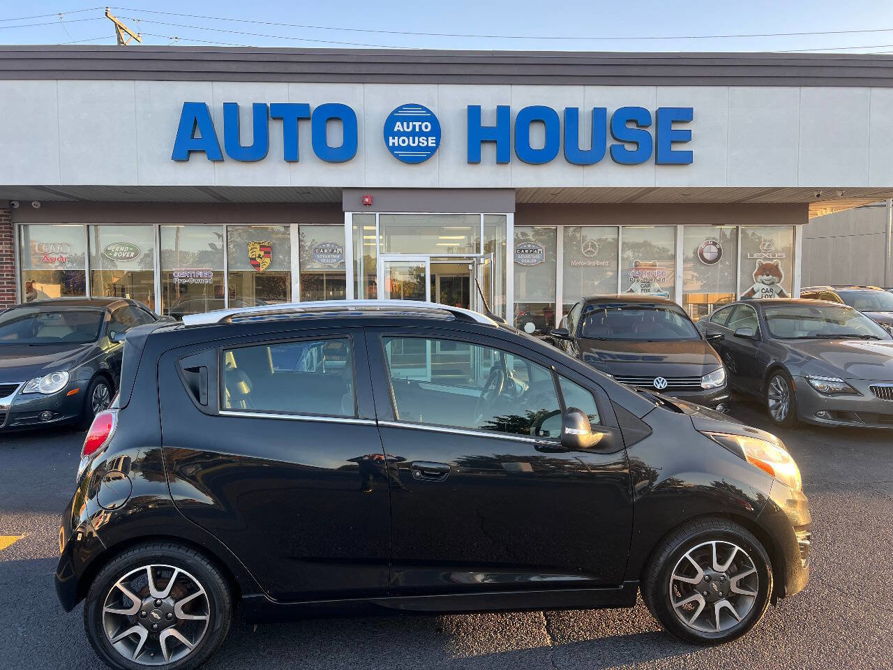 Used 2014 Chevrolet Spark LT FWD image 9