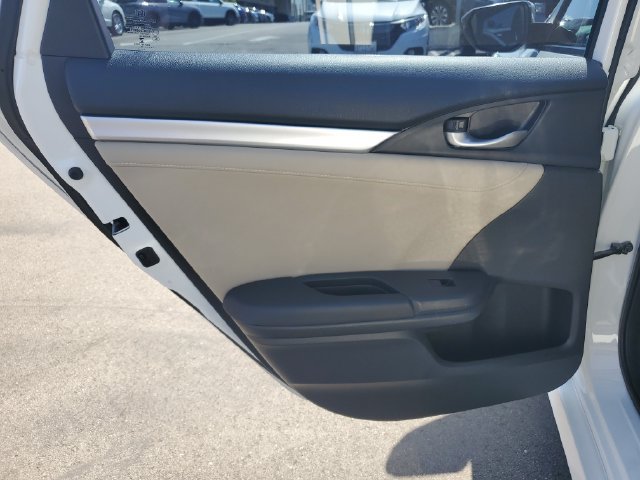 Used 2016 Honda Civic Touring image 15