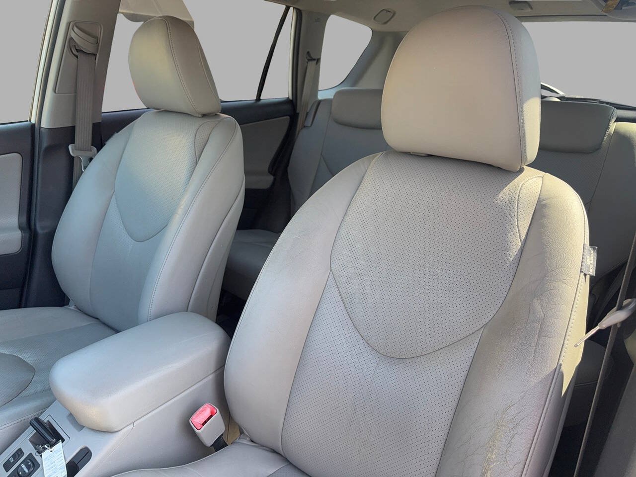 Used 2011 Toyota RAV4 Limited w/ Limited Extra Value Pkg FWD image 15