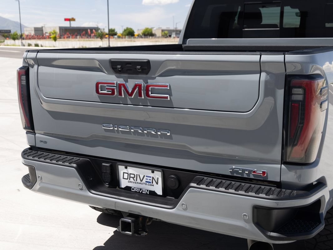 Used 2024 GMC Sierra 2500 AT4 w/ AT4 Premium Plus Package AWD/4WD image 10