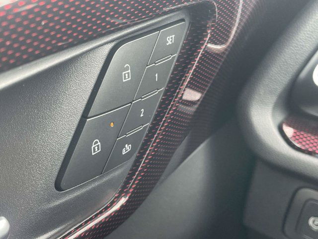 New 2027 Chevrolet Traverse RS FWD image 18