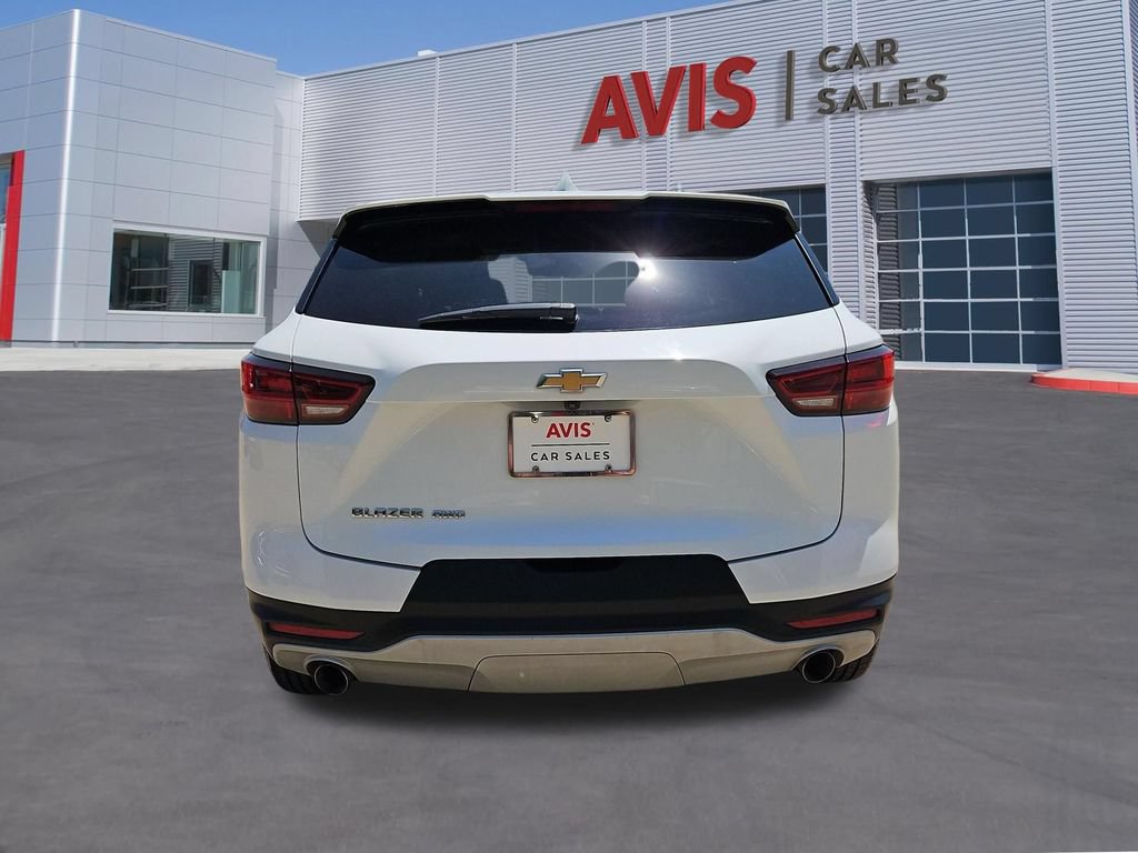 Used 2025 Chevrolet Blazer LT AWD/4WD image 7