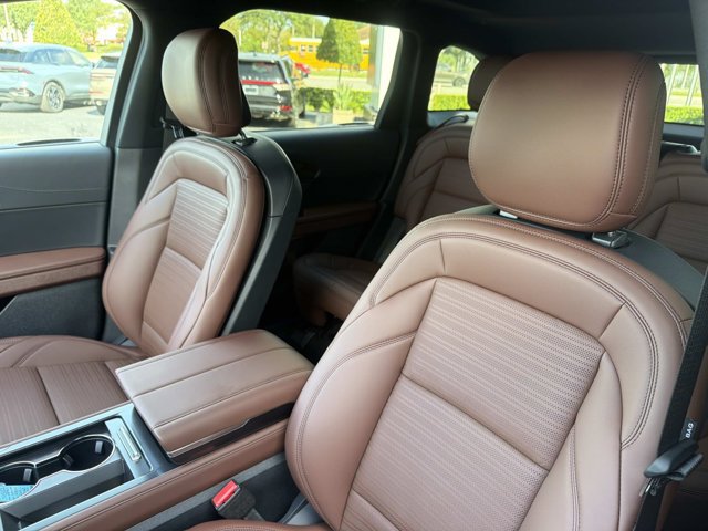 New 2026 Lincoln Nautilus Reserve AWD/4WD image 13