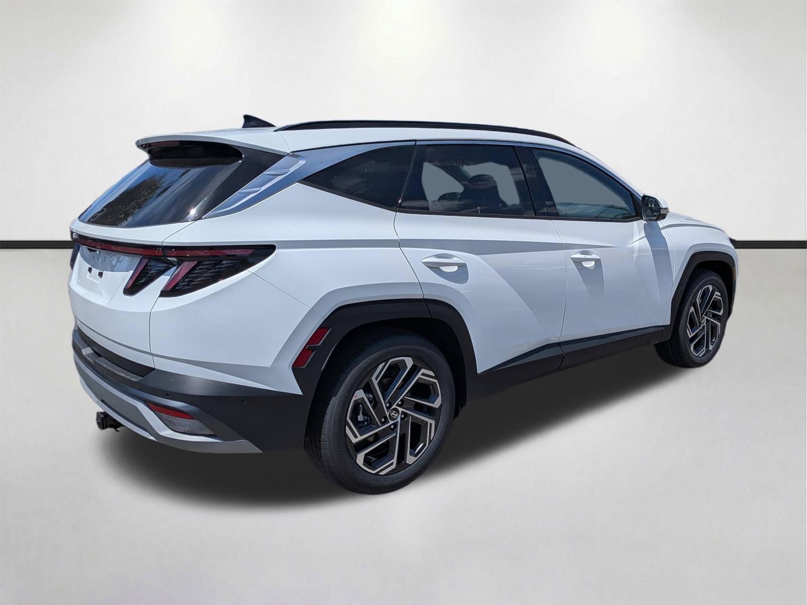 New 2026 Hyundai Tucson Limited FWD image 4