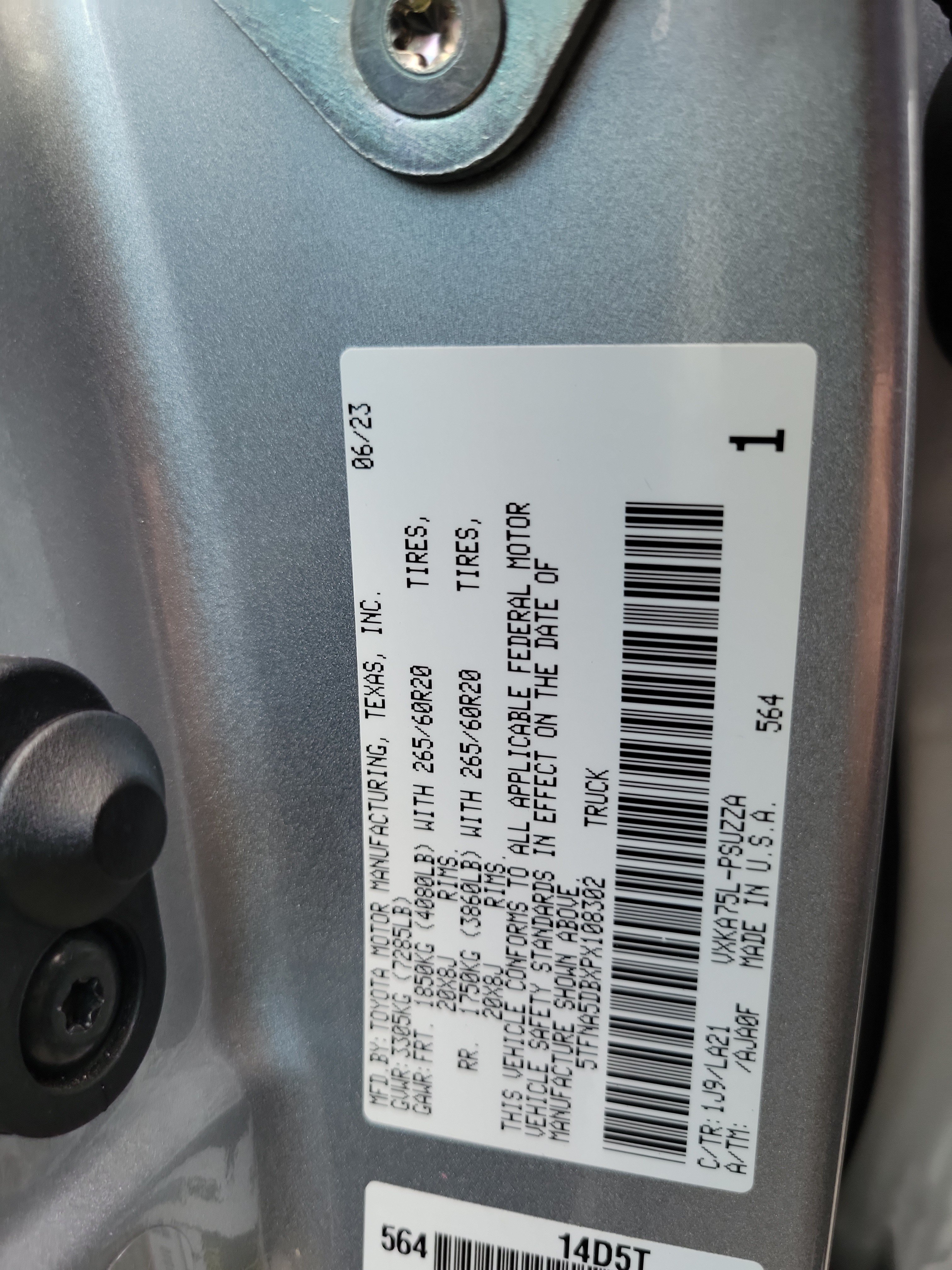 Used 2023 Toyota Tundra Platinum AWD/4WD image 30