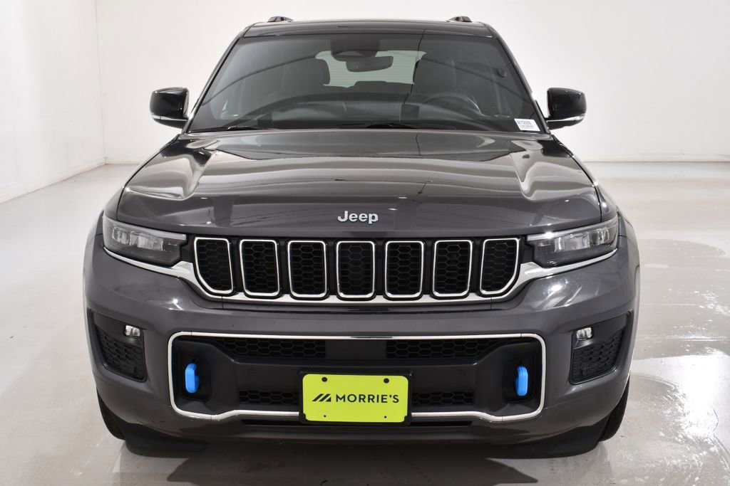 Used 2022 Jeep Grand Cherokee Overland AWD/4WD image 3