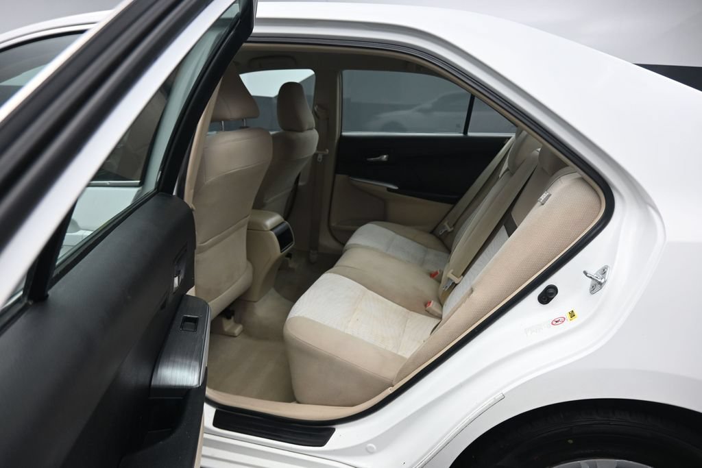Used 2012 Toyota Camry LE FWD image 28